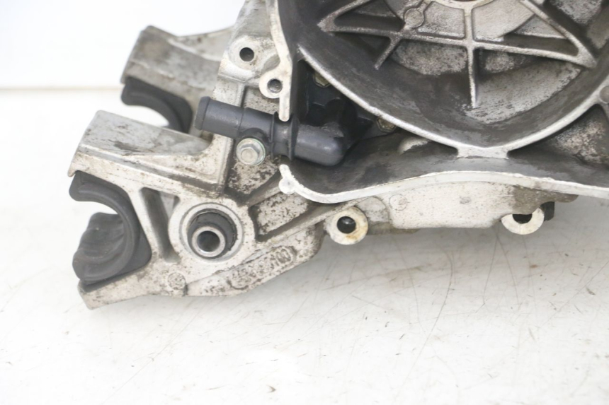 photo de CARTER BAS MOTEUR PEUGEOT SATELIS 125 (2013 - 2018) - Détails caractéristiques