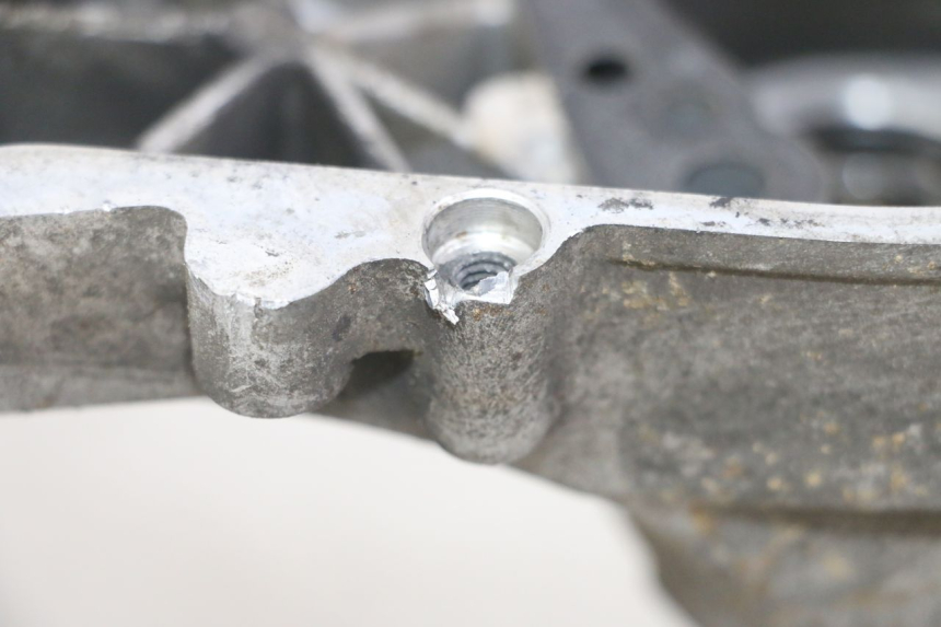 photo de CARTER BAS MOTEUR PEUGEOT SATELIS 125 (2013 - 2018) - Autre angle de vue