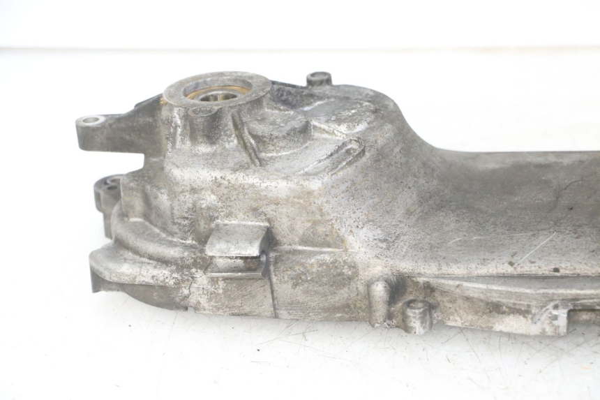 photo de CARTER BAS MOTEUR PEUGEOT SATELIS 125 (2013 - 2018) - Gros plan technique