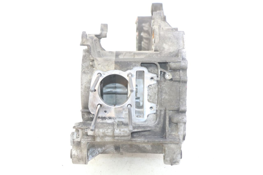 photo de CARTER BAS MOTEUR APRILIA SCARABEO 100 (2003 - 2012) - Zoom composants