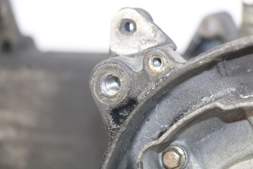 photo de CARTER BAS MOTEUR APRILIA SCARABEO 100 (2003 - 2012) - Autre angle de vue