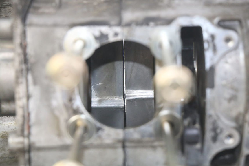 photo de CARTER BAS MOTEUR KYMCO SENTO 100 (2008 - 2013) - Photo complémentaire