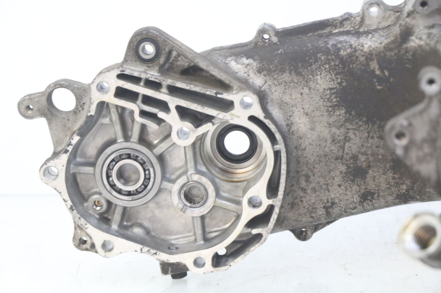 photo de CARTER BAS MOTEUR KYMCO SENTO 100 (2008 - 2013) - Points de fixation