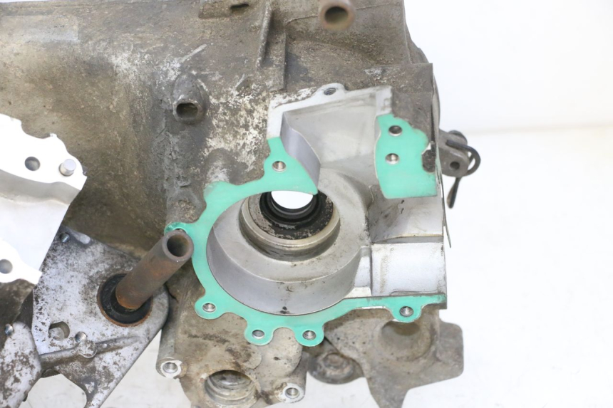 photo de CARTER BAS MOTEUR PEUGEOT SPEEDFIGHT 3 AIR 50 (2009 - 2015) - Points de fixation