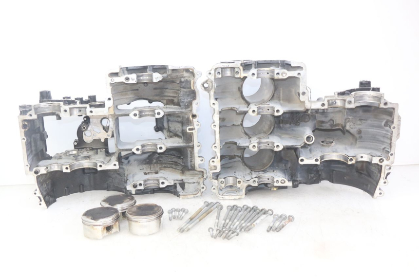 photo de CARTER BAS MOTEUR TRIUMPH SPRINT ST 955 (1999 - 2001) - Détail de la pièce