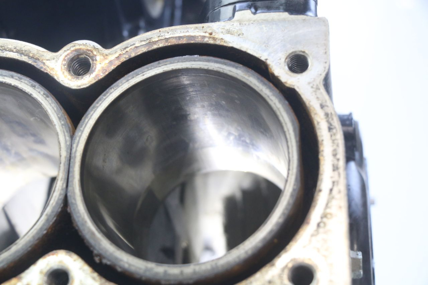 photo de CARTER BAS MOTEUR TRIUMPH SPRINT ST 955 (1999 - 2001) - Inspection visuelle