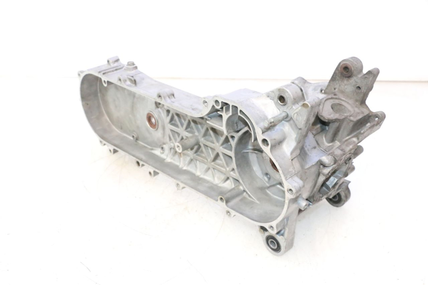 photo de CARTER BAS MOTEUR KYMCO SUPER 8 2T 50 (2007 - 2013) - Aperçu profil