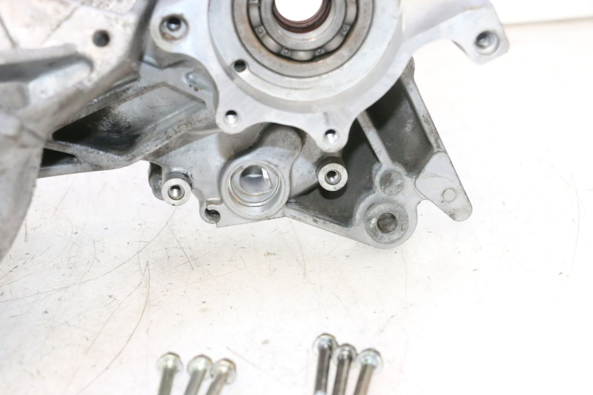 photo de CARTER BAS MOTEUR KYMCO SUPER 8 2T 50 (2007 - 2013) - Vue d’ensemble