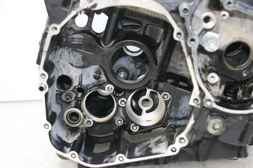 photo de CARTER BAS MOTEUR SUZUKI GSR 750 (2011 - 2017) - Zoom état d’usage