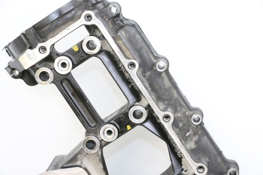 photo de CARTER BAS MOTEUR SUZUKI GSR 750 (2011 - 2017) - Points de fixation