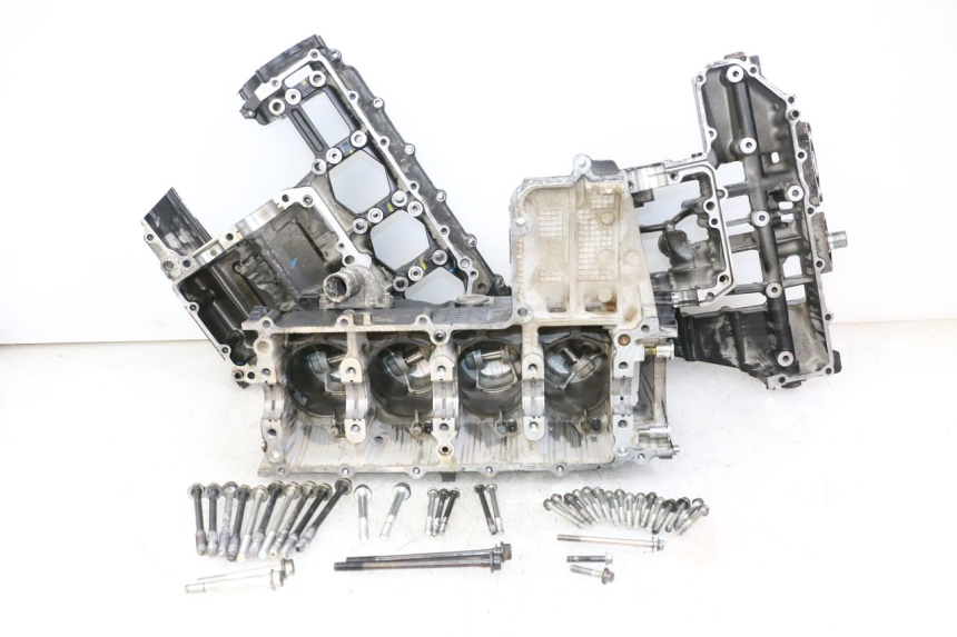 photo de CARTER BAS MOTEUR SUZUKI GSR 750 (2011 - 2017) - Angle alternatif