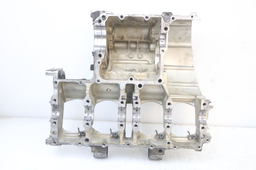 photo de CARTER BAS MOTEUR SUZUKI GSX F GSXF 650 (2007 - 2015) - Points de fixation