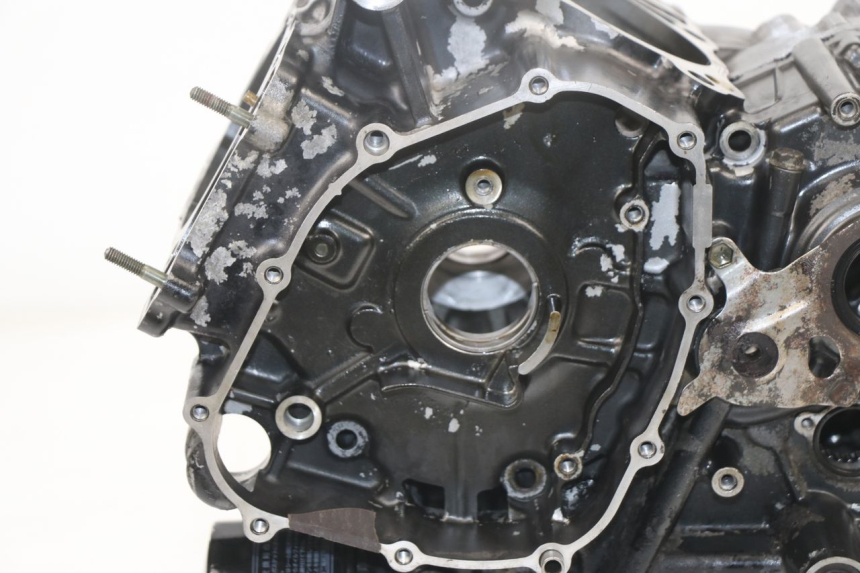 photo de CARTER BAS MOTEUR SUZUKI SV S 650 (1999 - 2002) - Gros plan technique