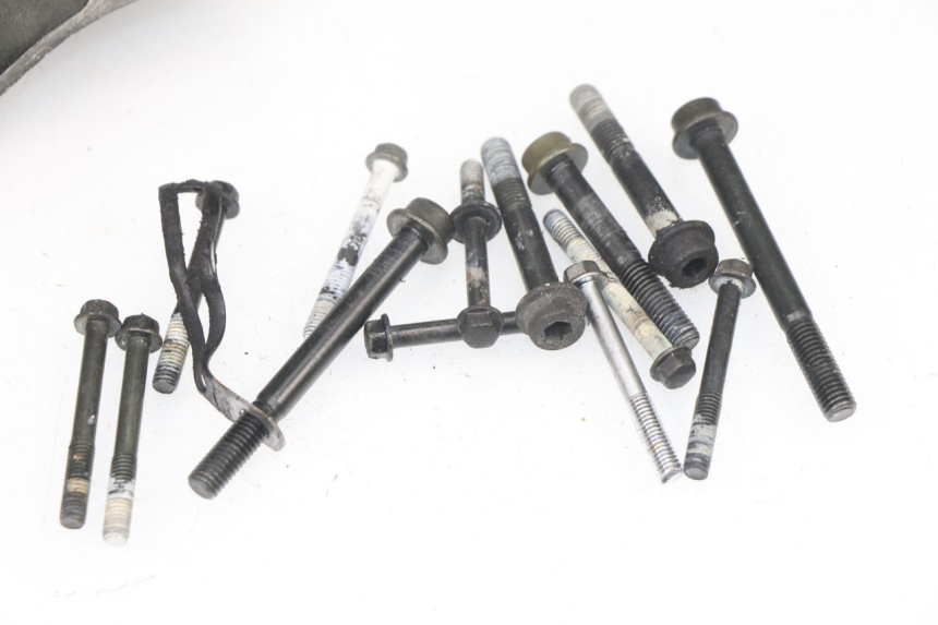 photo de CARTER BAS MOTEUR SUZUKI SV S 650 (1999 - 2002) - État de surface