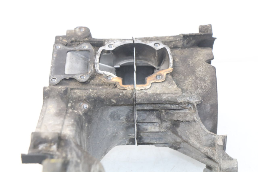 photo de CARTER BAS MOTEUR PEUGEOT SV 80 (1993 - 1997) - Gros plan technique