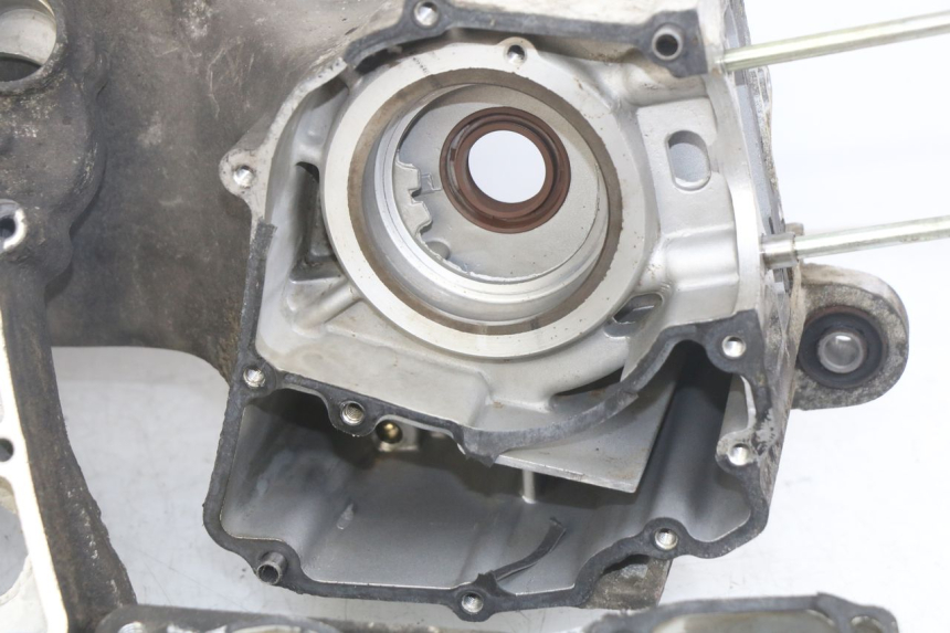 photo de CARTER BAS MOTEUR SYM SYMPHONY 125 (2009 - 2015) - Focus structure