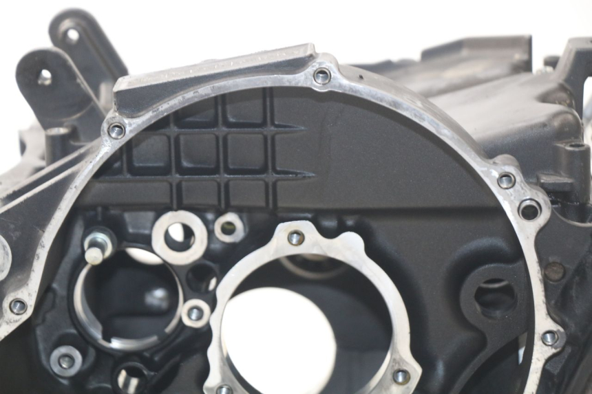 photo de CARTER BAS MOTEUR YAMAHA TDM ABS 900 (2002 - 2014) - Gros plan technique