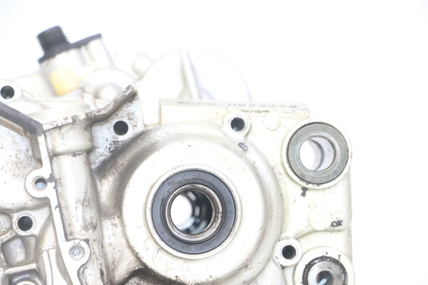 photo de CARTER BAS MOTEUR YAMAHA TDR DELTABOX 125 (1997 - 2003) - Détails caractéristiques