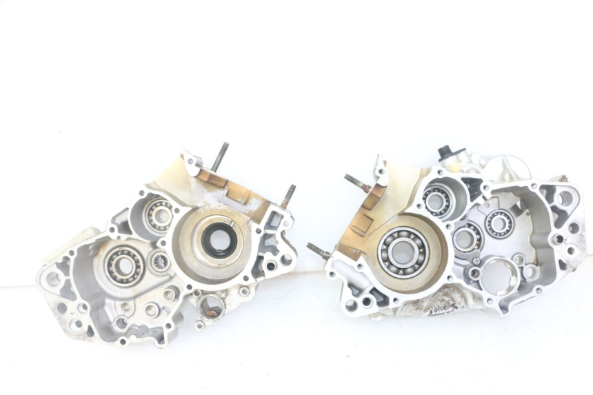 photo de CARTER BAS MOTEUR YAMAHA TDR DELTABOX 125 (1997 - 2003) - Zoom état d’usage