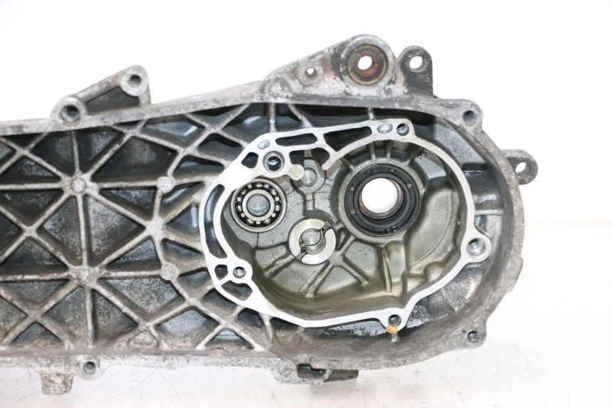 photo de CARTER BAS MOTEUR PEUGEOT TREKKER 50 (1995 - 2004) - Vue produit