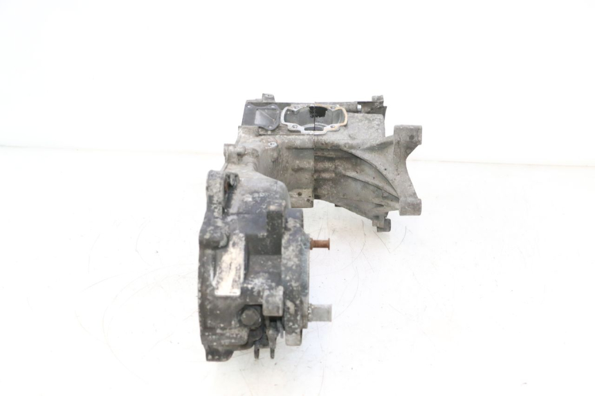 photo de CARTER BAS MOTEUR PEUGEOT TREKKER 50 (1995 - 2004) - Vue d’ensemble