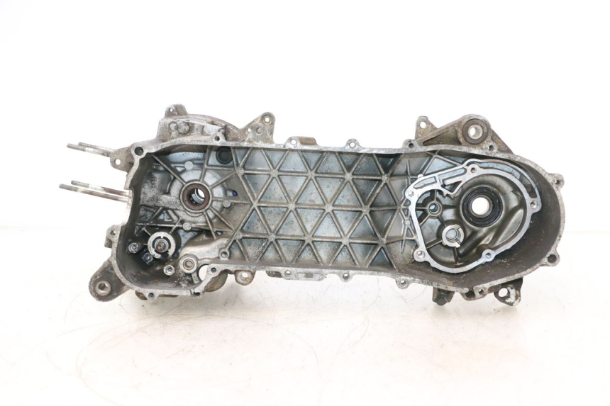photo de CARTER BAS MOTEUR PIAGGIO TYPHOON 50 (2000 - 2009) - Vue principale