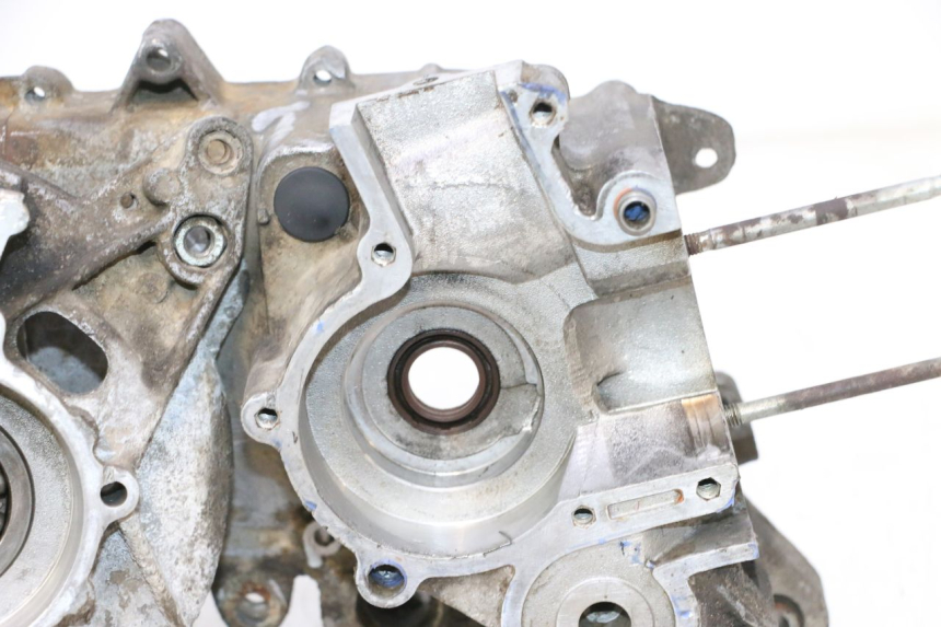 photo de CARTER BAS MOTEUR PIAGGIO TYPHOON 50 (2000 - 2009) - Zoom qualité
