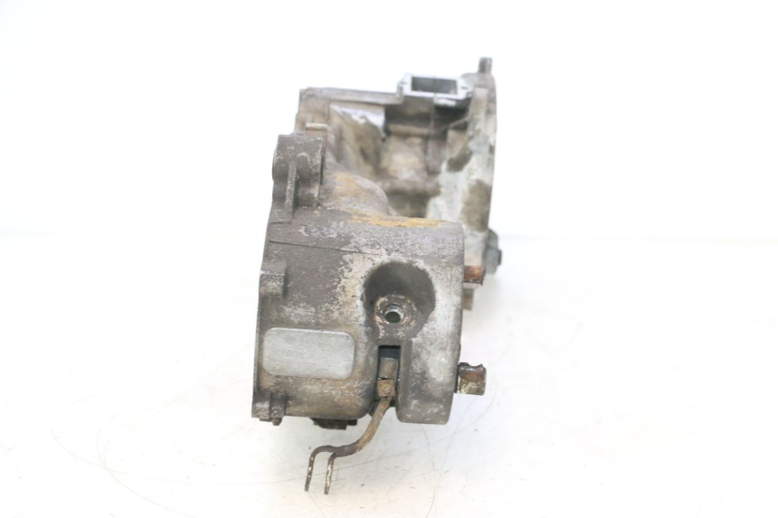 photo de CARTER BAS MOTEUR PIAGGIO TYPHOON 50 (2000 - 2009) - Points de fixation