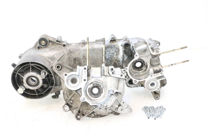 photo de CARTER BAS MOTEUR PIAGGIO TYPHOON 50 (2000 - 2009) - Zoom état d’usage