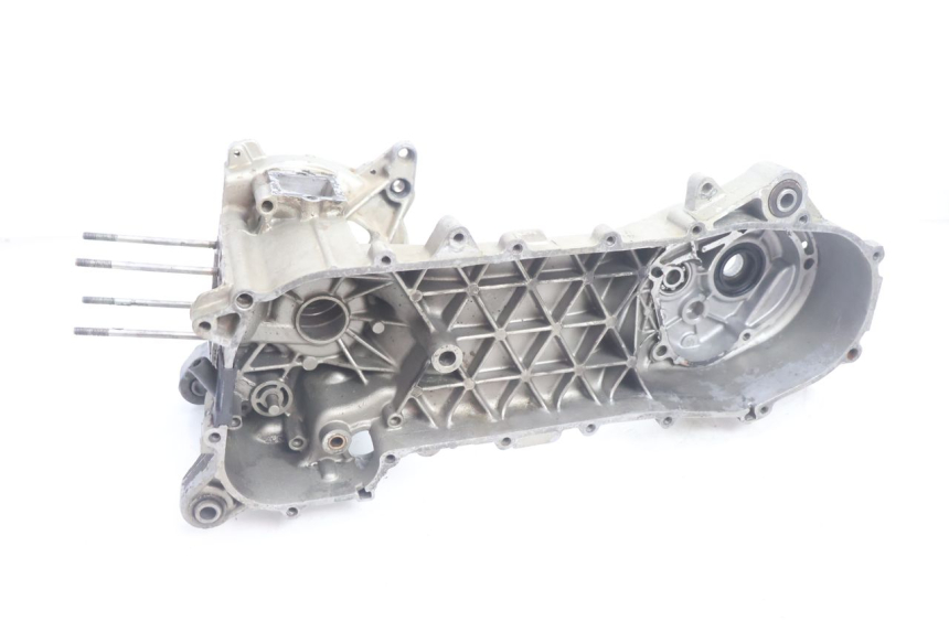 photo de CARTER BAS MOTEUR PIAGGIO TYPHOON 50 (1993 - 1999) - Détails caractéristiques