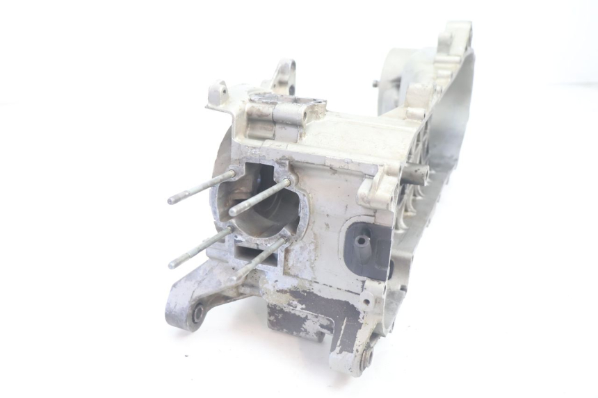 photo de CARTER BAS MOTEUR PIAGGIO TYPHOON 50 (1993 - 1999) - Inspection visuelle
