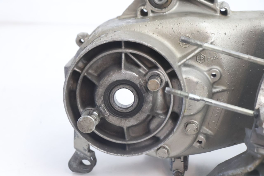 photo de CARTER BAS MOTEUR PIAGGIO TYPHOON 50 (1993 - 1999) - Zoom état d’usage