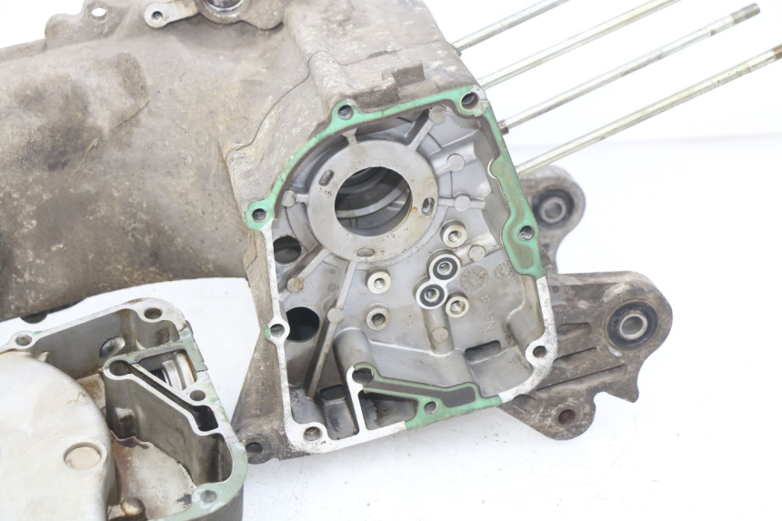 photo de CARTER BAS MOTEUR PEUGEOT V-CLIC VCLIC 50 (2007 - 2013) - Zoom qualité