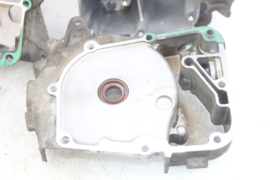 photo de CARTER BAS MOTEUR PEUGEOT V-CLIC VCLIC 50 (2007 - 2013) - Inspection visuelle