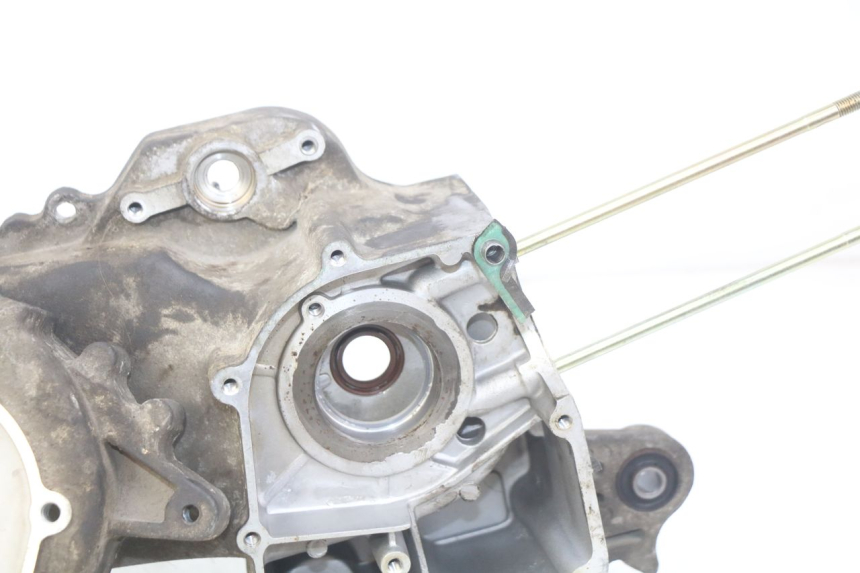 photo de CARTER BAS MOTEUR PEUGEOT V-CLIC VCLIC 50 (2007 - 2013) - Aperçu profil