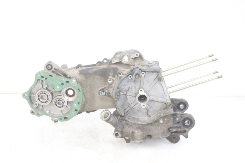 photo de CARTER BAS MOTEUR PEUGEOT V-CLIC VCLIC 50 (2007 - 2013) - Points de fixation