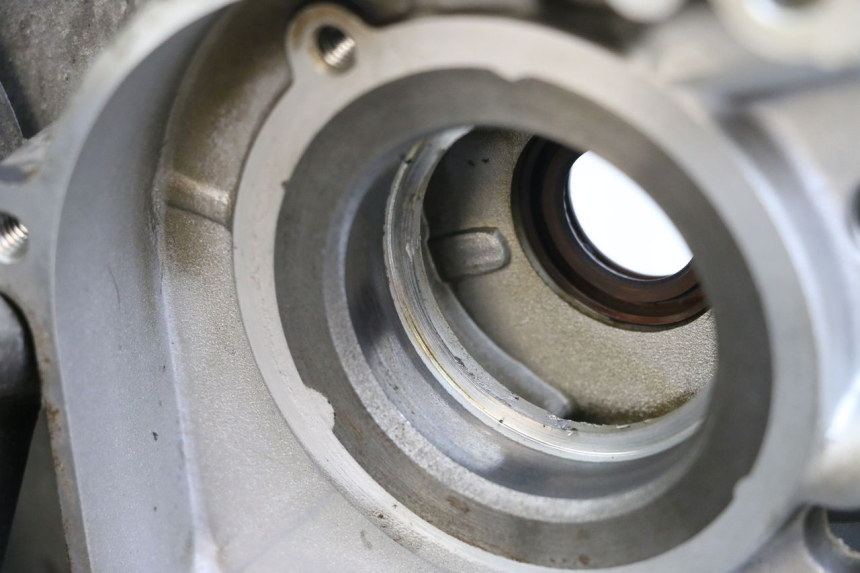 photo de CARTER BAS MOTEUR PEUGEOT V-CLIC VCLIC 50 (2007 - 2013) - Inspection visuelle