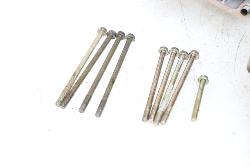 photo de CARTER BAS MOTEUR PEUGEOT V-CLIC VCLIC 50 (2007 - 2013) - Focus structure