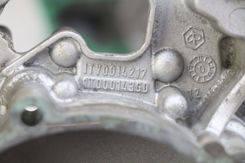 photo de CARTER BAS MOTEUR PIAGGIO VESPA GTS IGET ABS 125 (2017 - 2023) - Aperçu profil