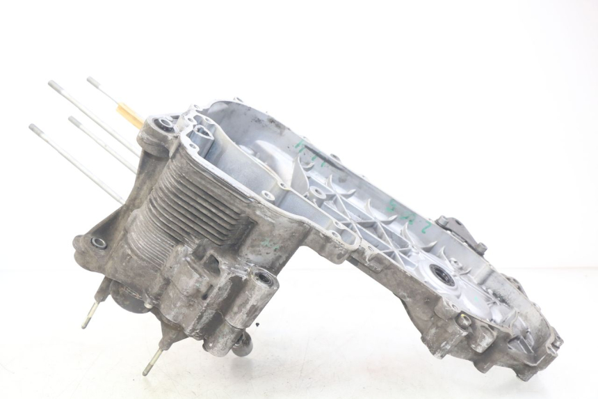 photo de CARTER BAS MOTEUR PIAGGIO VESPA GTS IGET ABS 125 (2017 - 2023) - Zoom état d’usage