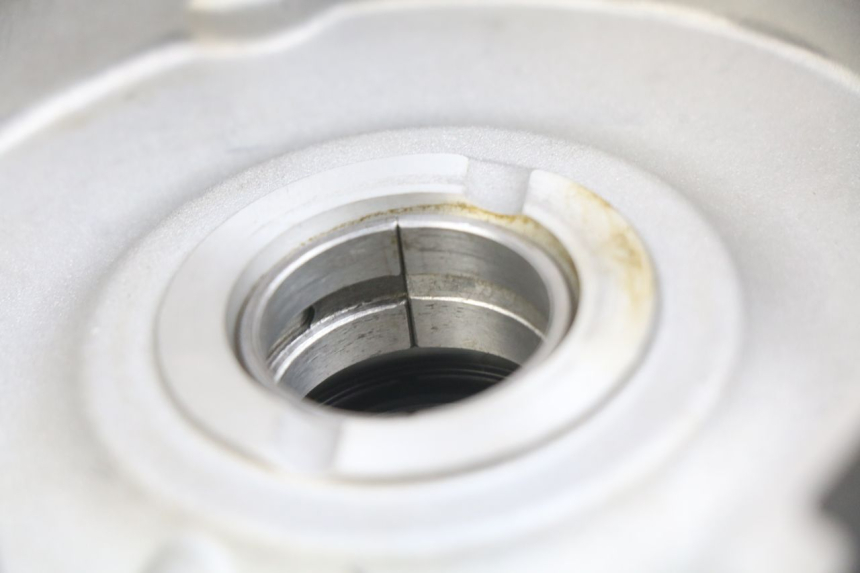 photo de CARTER BAS MOTEUR PIAGGIO VESPA GTS IGET ABS 125 (2017 - 2023) - Vue principale