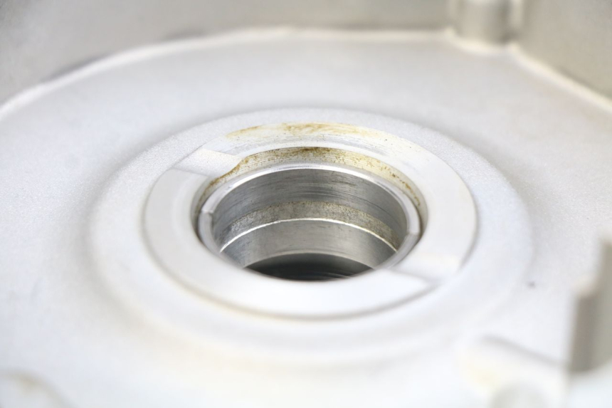 photo de CARTER BAS MOTEUR PIAGGIO VESPA GTS IGET ABS 125 (2017 - 2023) - Zoom état d’usage