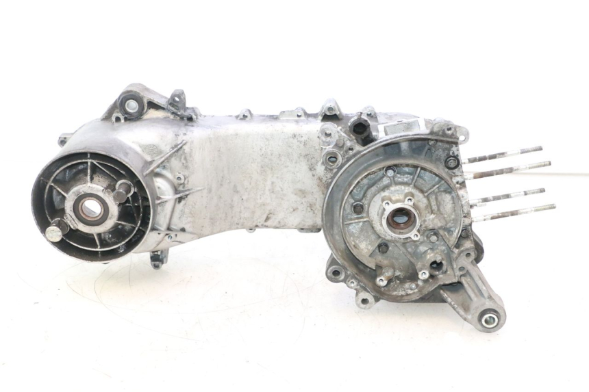 photo de CARTER BAS MOTEUR PIAGGIO VESPA PRIMAVERA 2T 50 (2013 - 2018) - Focus structure
