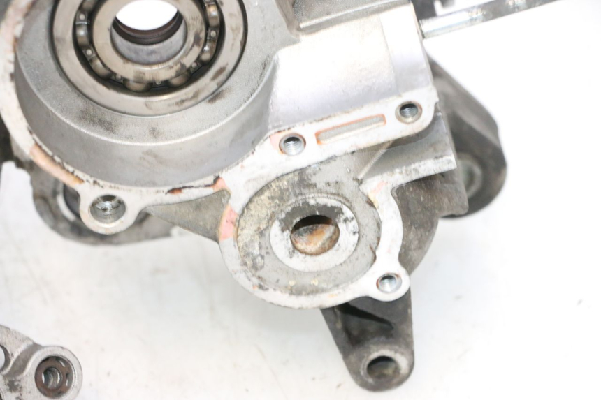 photo de CARTER BAS MOTEUR PIAGGIO VESPA PRIMAVERA 2T 50 (2013 - 2018) - Gros plan technique