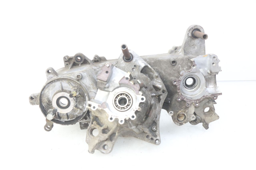 photo de CARTER BAS MOTEUR PEUGEOT VIVACITY NEW 2T 50 (2008 - 2017) - Angle alternatif