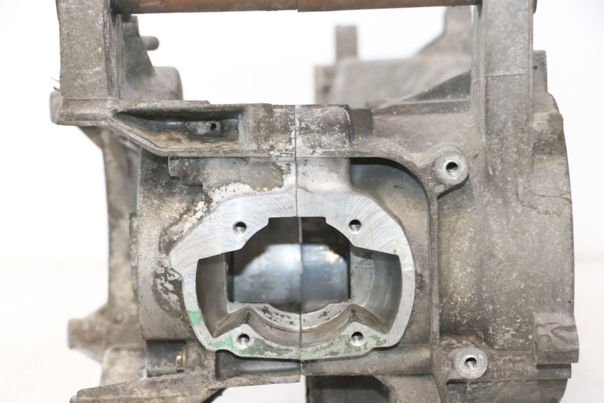photo de CARTER BAS MOTEUR PEUGEOT VIVACITY NEW 2T 50 (2008 - 2017) - Détail de la pièce