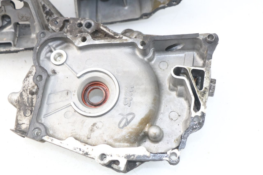 photo de CARTER BAS MOTEUR PEUGEOT VIVACITY NEW 4T 50 (2008 - 2017) - Vue rapprochée