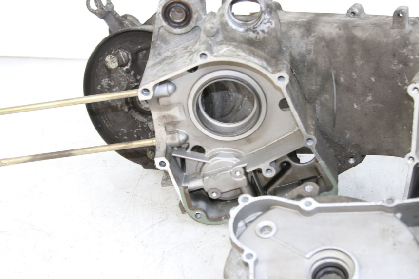 photo de CARTER BAS MOTEUR PEUGEOT VIVACITY 125 (2010 - 2017) - Détails caractéristiques