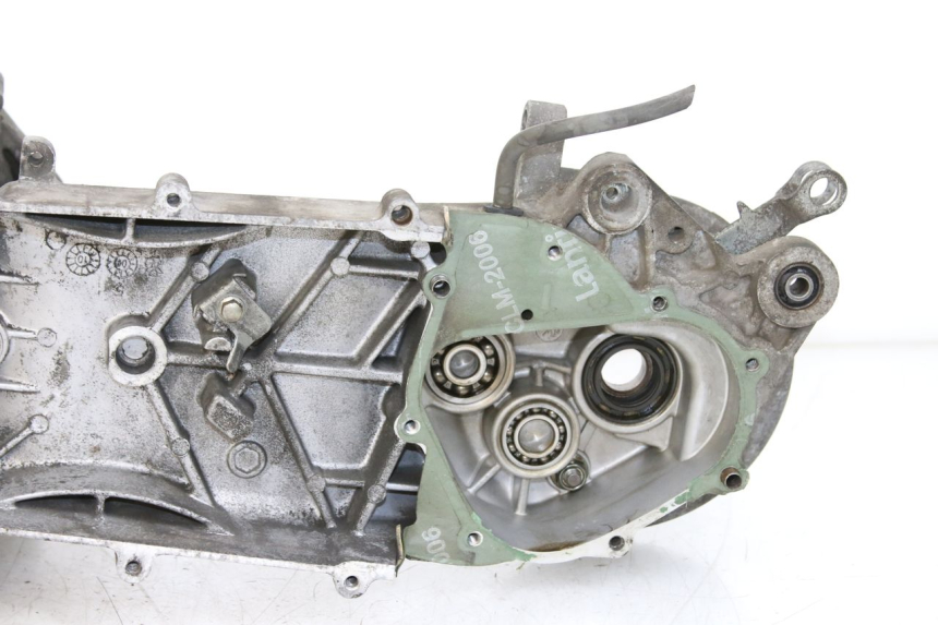 photo de CARTER BAS MOTEUR PEUGEOT VIVACITY 125 (2010 - 2017) - Vue d’ensemble