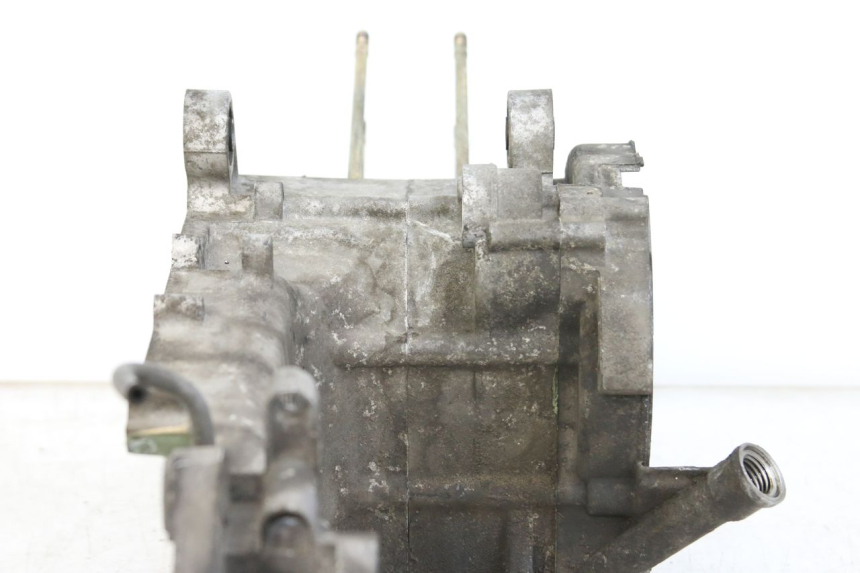 photo de CARTER BAS MOTEUR PEUGEOT VIVACITY 125 (2010 - 2017) - Points de fixation